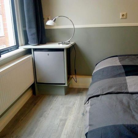 Aldo, Not For Parties, Not A Hotel, Room With Shared Bathroom, No Kitchen Amsterdam Exteriör bild