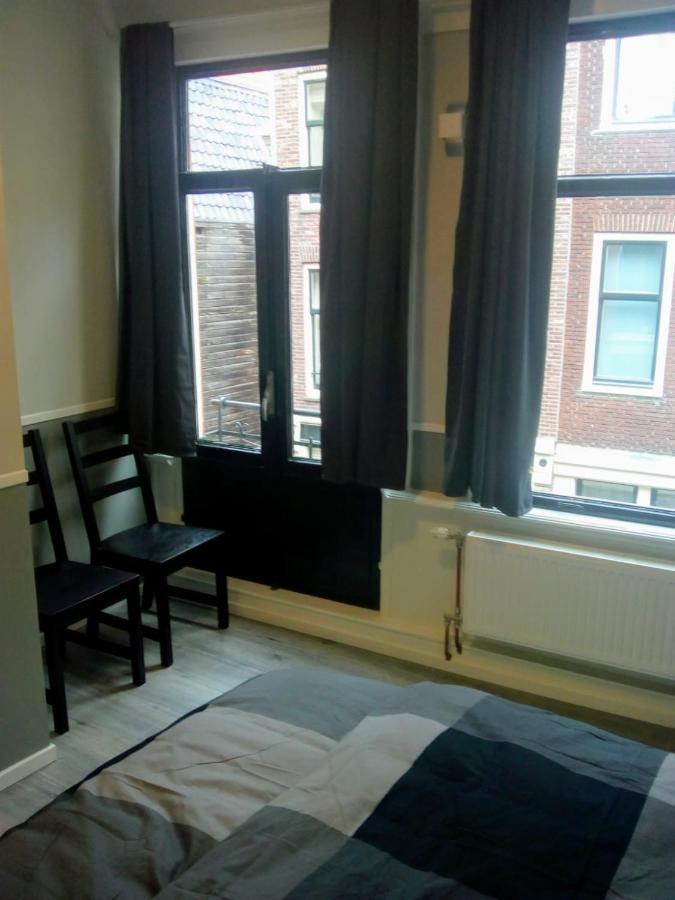Aldo, Not For Parties, Not A Hotel, Room With Shared Bathroom, No Kitchen Amsterdam Exteriör bild