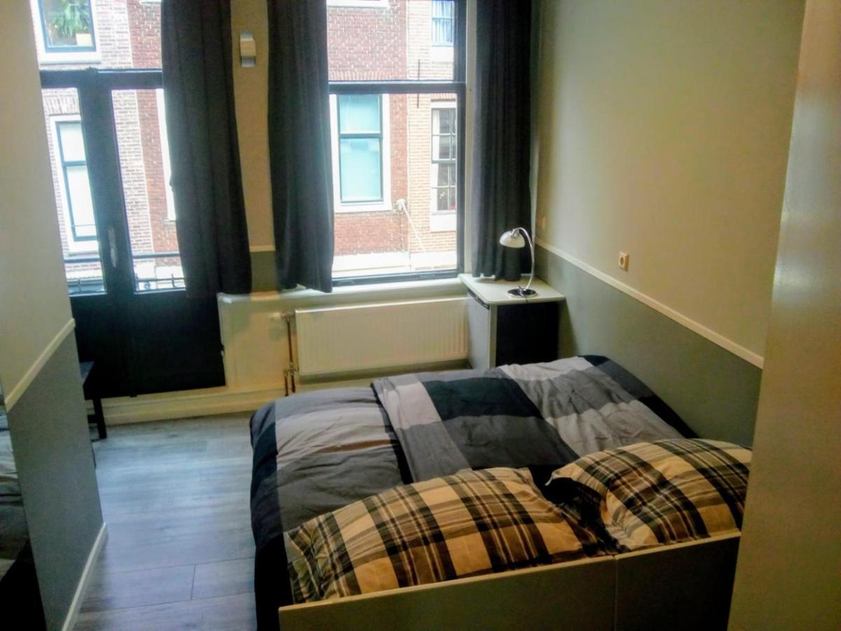 Aldo, Not For Parties, Not A Hotel, Room With Shared Bathroom, No Kitchen Amsterdam Exteriör bild