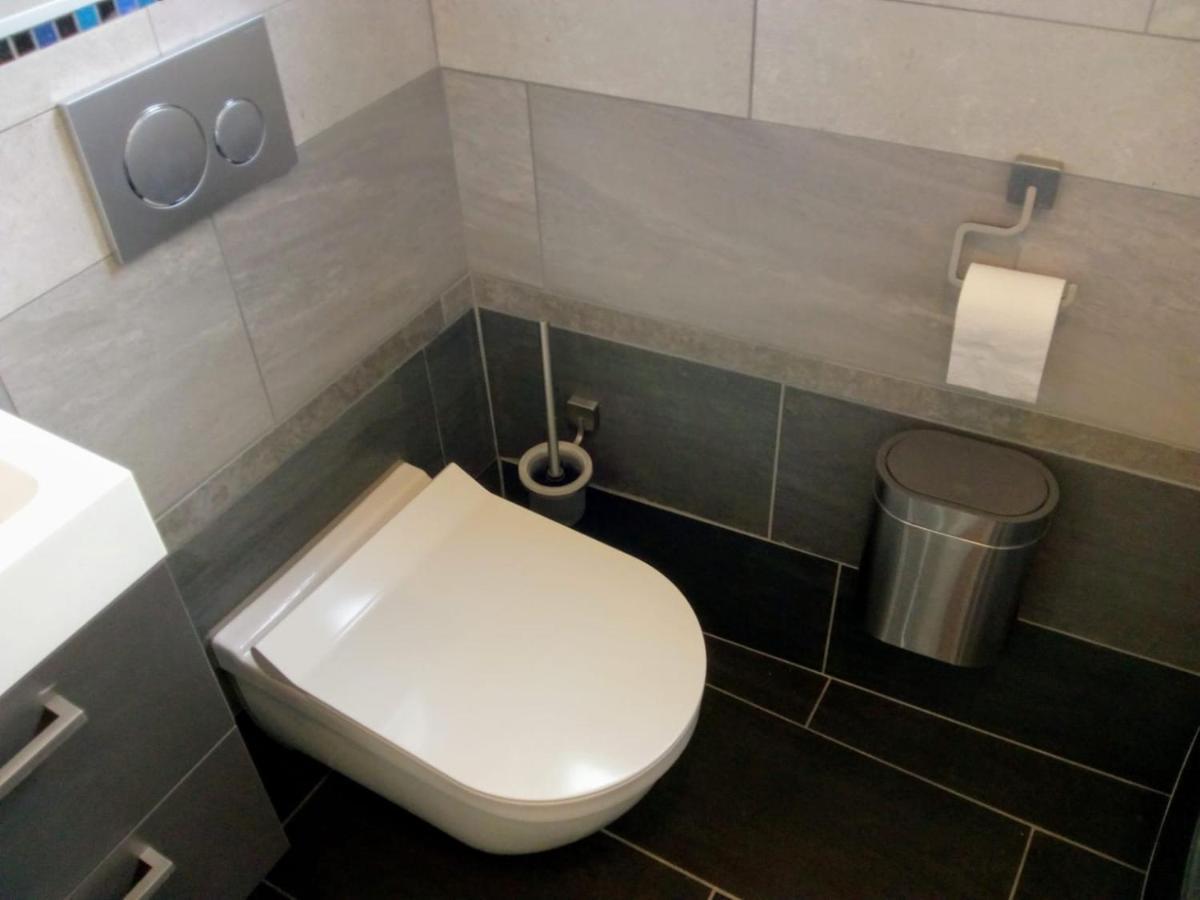 Aldo, Not For Parties, Not A Hotel, Room With Shared Bathroom, No Kitchen Amsterdam Exteriör bild
