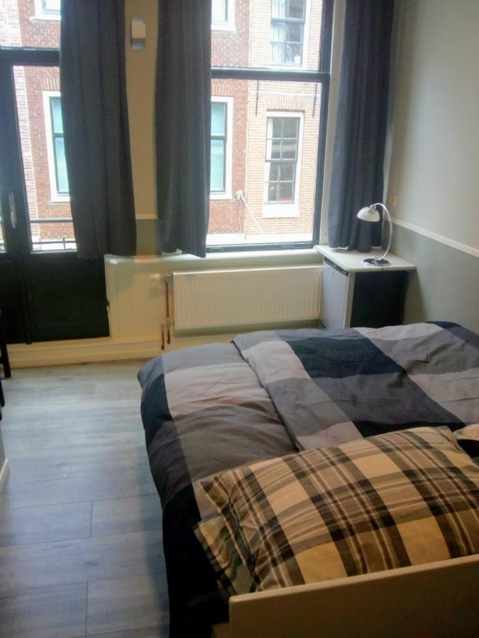 Aldo, Not For Parties, Not A Hotel, Room With Shared Bathroom, No Kitchen Amsterdam Exteriör bild