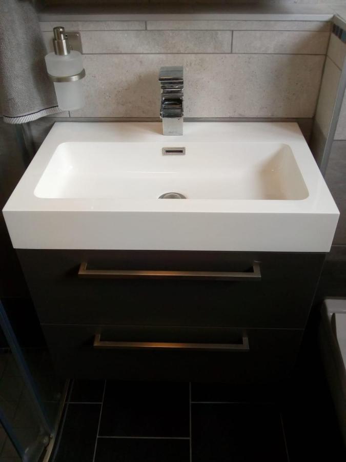 Aldo, Not For Parties, Not A Hotel, Room With Shared Bathroom, No Kitchen Amsterdam Exteriör bild