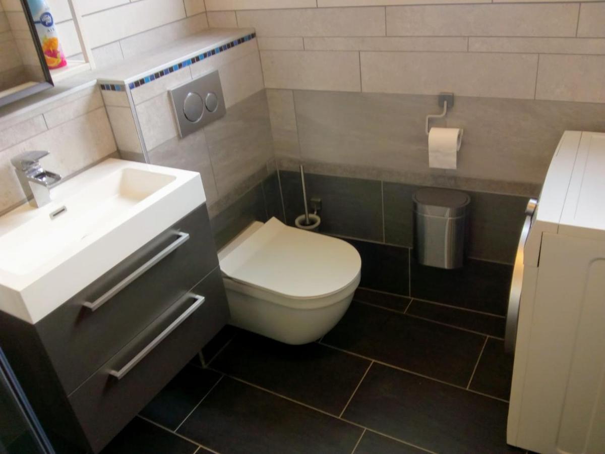 Aldo, Not For Parties, Not A Hotel, Room With Shared Bathroom, No Kitchen Amsterdam Exteriör bild