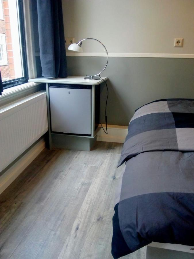 Aldo, Not For Parties, Not A Hotel, Room With Shared Bathroom, No Kitchen Amsterdam Exteriör bild